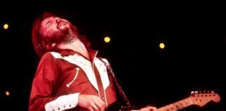 Documentales de Residente, John Coltrane y Don Letts registrando a The Clash y Sex Pistols son los nuevos adelantos de In-Edit Chile