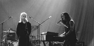 Phoebe Bridgers + Noah Gundersen lanza «Killer + The Sound», video colaborativo en vivo en NPR