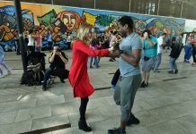 Cientos de personas bailaron en GAM