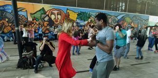 Cientos de personas bailaron en GAM