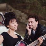 Simoney lanza video clip con guapo chico reality