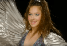 Denise Rosenthal participa en homenaje a «Bohemian Rhapsody, la historia de Freddie Mercury»
