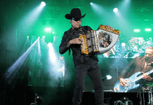 Mexico & Colombia esperan a Los Tigres del Norte