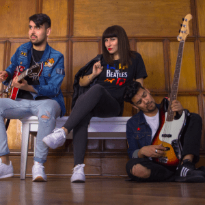 Sector A y Macarturs se presentan en MiBar