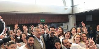 Luis Fonsi realiza exitosa visita promocional a semanas de sus conciertos en Chile