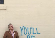 Morrisey anuncia «I am not a dog on a chain»