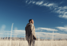 Khruangbin & Leon Bridges presentan el video de “Texas Sun”