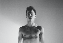 Perfume Genius comparte remix de Initial Talk de ‘On The Floor’