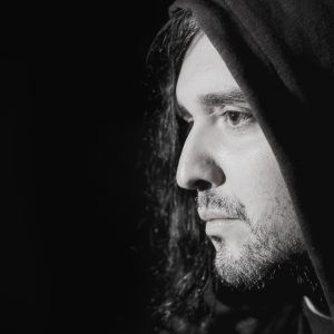 Txakur, el singular proyecto nacional estrena video con Fakuta y anuncia su primer disco