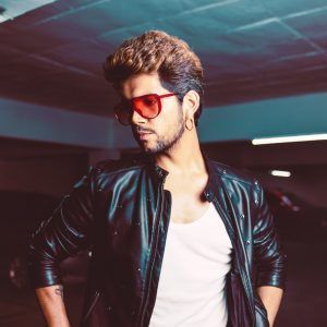 Damian Black consolida su aventura solista con su sencillo ‘Contigo’