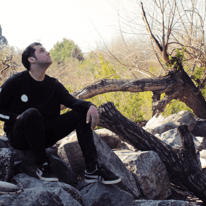 Sonia Hole comparte su nuevo single ‘Si llego a hablar con dios’