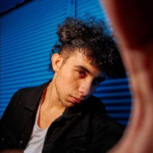 Nacho Barrientos sorprende con single No Alcanza Con Llorar