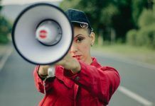 Cantautor transmasculino no binarie libera todas sus emociones en “La Funa”