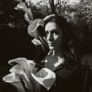 Carol Antonia estrena el single El Rosal