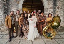 Mon Laferte lanza su nuevo ep ‘NPR ́s Tiny Desk Live (home) Concert’
