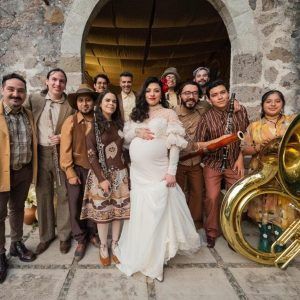 Mon Laferte lanza su nuevo ep ‘NPR ́s Tiny Desk Live (home) Concert’