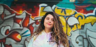 “Quiero Regalarte”, el nuevo y pegajoso single de la chilena Bianca Cristina