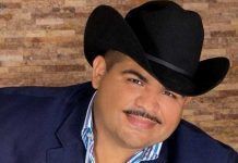 Chuy Lizárraga estrena nueva versión de su hit