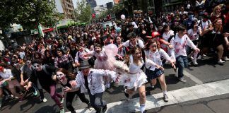 Zombiewalk regresa recargada a las calles de Santiago