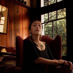 Tamara Paris presenta “Ya me cansé”, una mezcla de rabia y empoderamiento