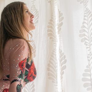 Yoys cierra el 2022 con su nuevo sencillo y videoclip “Amada Primavera”