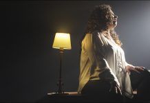 Javiera Rosselot estrena videoclip en que llama a «Sentir»