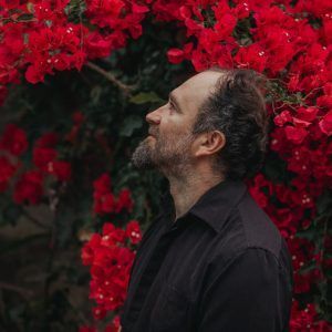 Orlando Sánchez Placencia se encuentra trabajando en un EP basado en creaciones de Violeta Parra