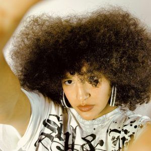 La artista afrochilena Nekki una de las voces más prometedoras del género urbano nacional