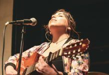 «Aún Nos Queda La Voz»: Escucha el potente canto de Daniela Vivar