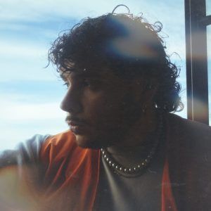 Entre puertos pisando tierra firme: YAQOB96 abre su bitácora sonora