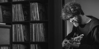 «El misterio de la música hecha desde las tripas»: Gorka Urbizu revela la esencia de ‘Hasiera Bat’