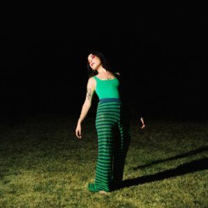 Una nueva voz del pop rock chileno: Mariana Para Usted presenta su single debut «¿Quién Me Va a Responder?»