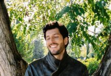 Sebastián Yatra llega al corazón de sus fanáticos con su nuevo sencillo “Los domingos”