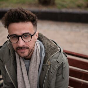 Escucha la música de «Caso 63» creada por Mowat