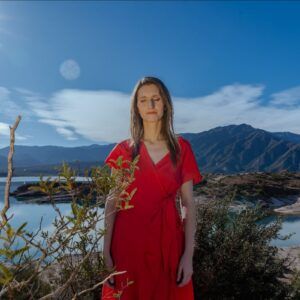 La cantautora chilena Ignacia Torres lanza «Has Venido a la Vida», un disco que nos recuerda lo importante de estar vivos
