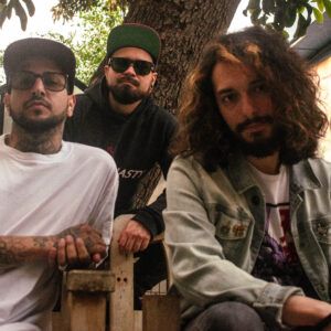 NADA NUNCA PASA EN ESTA CIUDAD: Impresentables no se guardan el pesimismo y la rabia en su nuevo EP