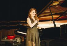 Pianista María Paz Santibáñez presentará su obra ‘Resistencia Femenina’ en Parque Cultural de Valparaíso