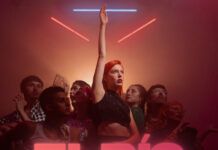 Mariana Montenegro de Dënver presenta “El Río”, una fantasía disco y queer con un video en formato vertical