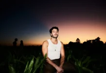 Sebastián Yatra transforma una historia de desamor en una obra de arte en su nuevo lanzamiento «La Pelirroja»