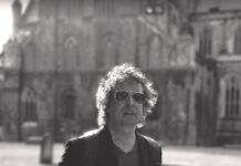 MARIO OLGUÍN estrena «GIMME GIMME LOVE» junto a LOS BESTONES