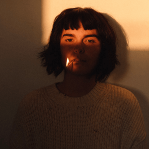 CAMILA MORENO lanza vinilo de su nuevo disco “LA PRIMERA LUZ”