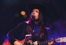 Griss Romero regresa con su gira acústica a Chile: una noche íntima y llena de emociones