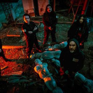 Asíncrono debuta con “Caravana de la Muerte”: un acto de memoria desde el metal