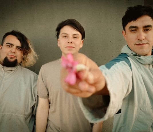 Agonía estrena su primer disco de estudio “Los Árboles y sus Colores”