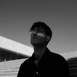Escucha «Plástico», el ecléctico EP debut de Aire Plástico