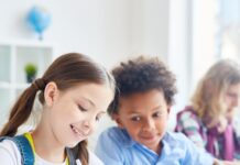 Estudiar fuera de Chile: cómo esta experiencia fortalece el desarrollo de los niños