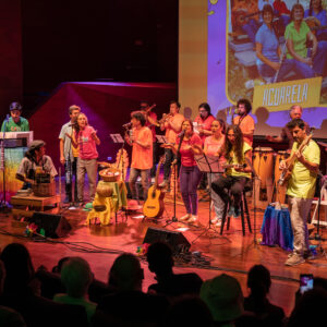 CRIN Chile liderará concierto gratuito en homenaje a los más de 40 años de Mazapán