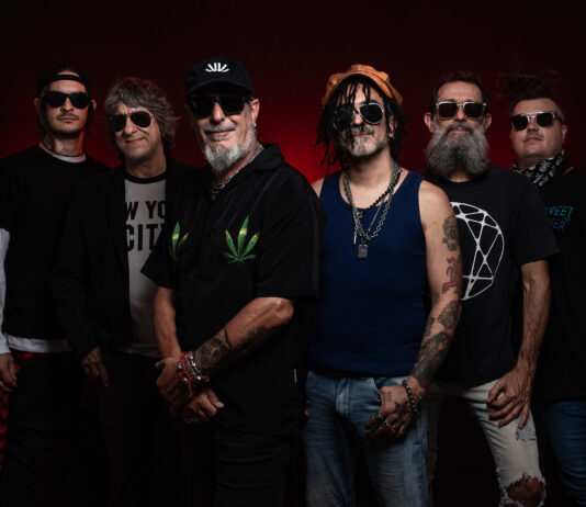 KAPANGA presenta “30 AÑOS DE PERLAS”, su nuevo disco