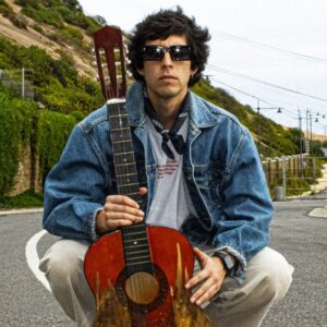«Si todo el mundo»: Juani Mustard y un grito de auxilio transformado en nuevo single